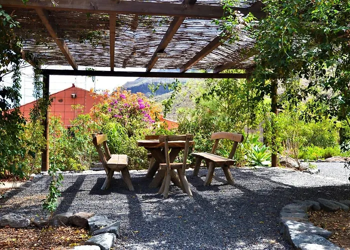 Finca Las Olivas - Unique Country House With Heated Pool